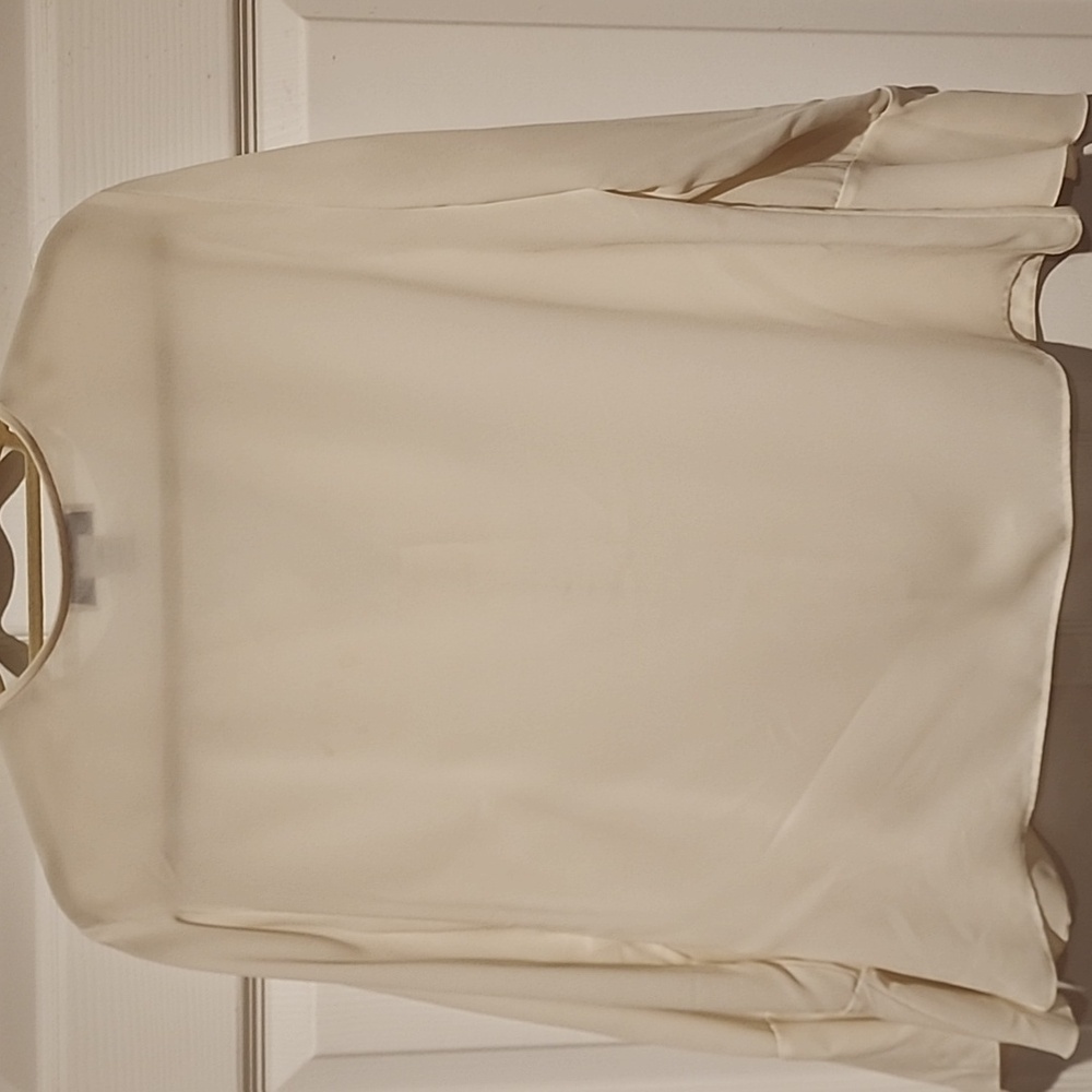 Judith Hart: Cream Ruffle Blouse - Picture 6 of 6